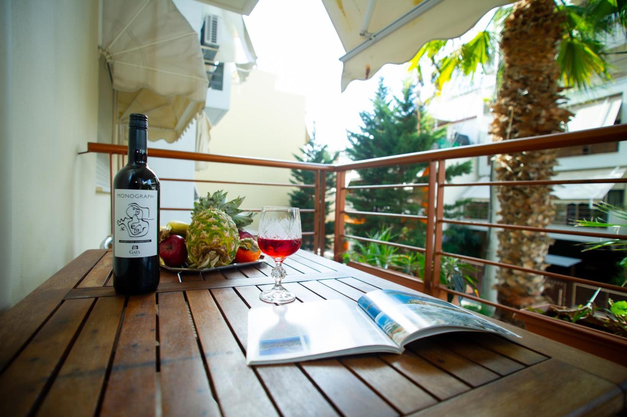 At Aqua Apartment Kallithea Атина Екстериор снимка